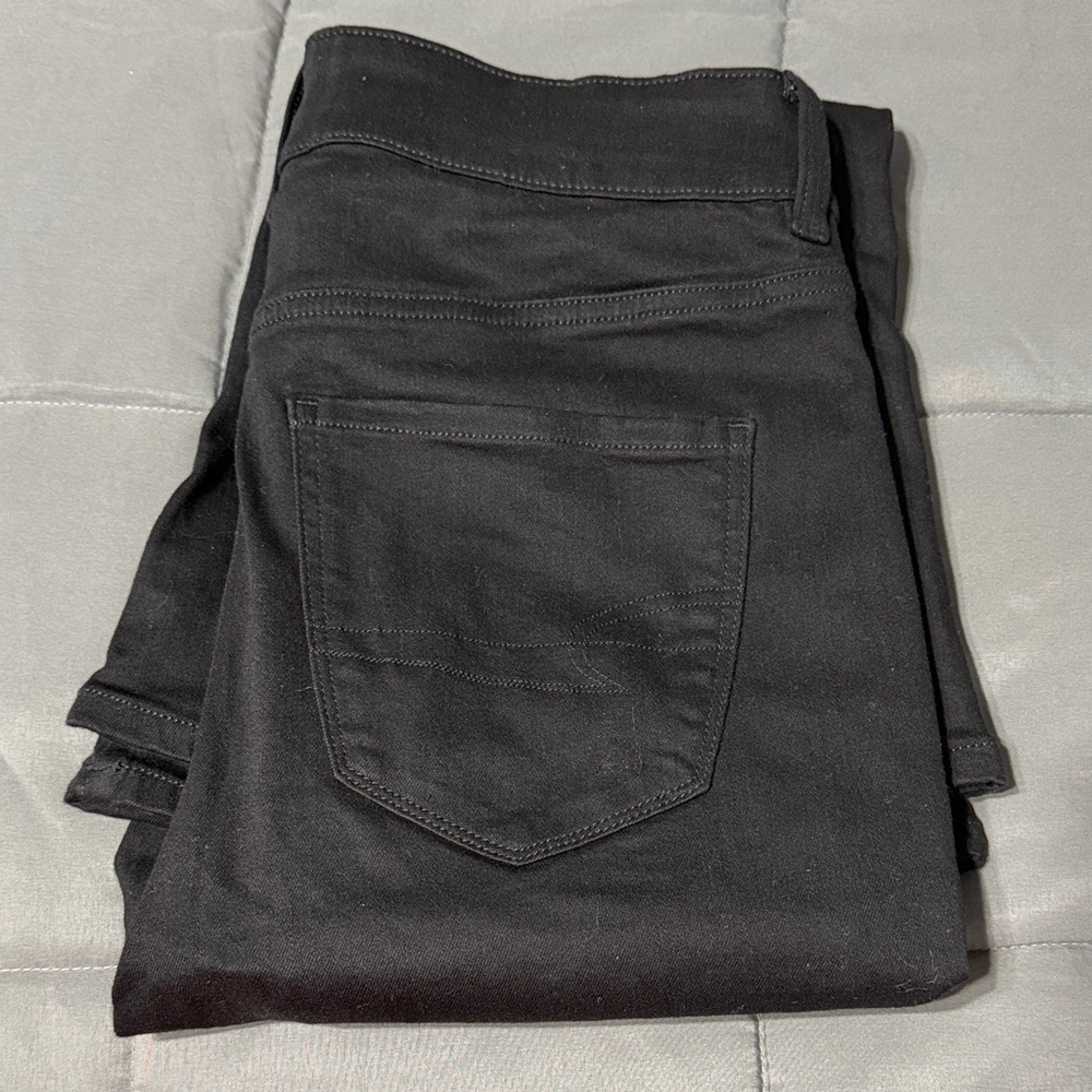 American Eagle 🦅 Super High-Rise flare.  Size 10 extra short